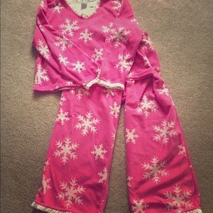 Comfy, beautiful pajamas!